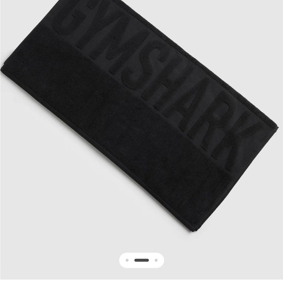 EUC Large Gymshark towel! - Picture 2 of 5